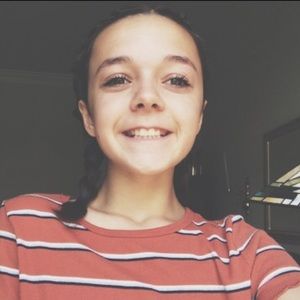 Meet your Posher, Brooke